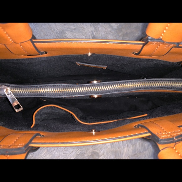 Cognac tote w shoulder strap - Picture 3 of 3